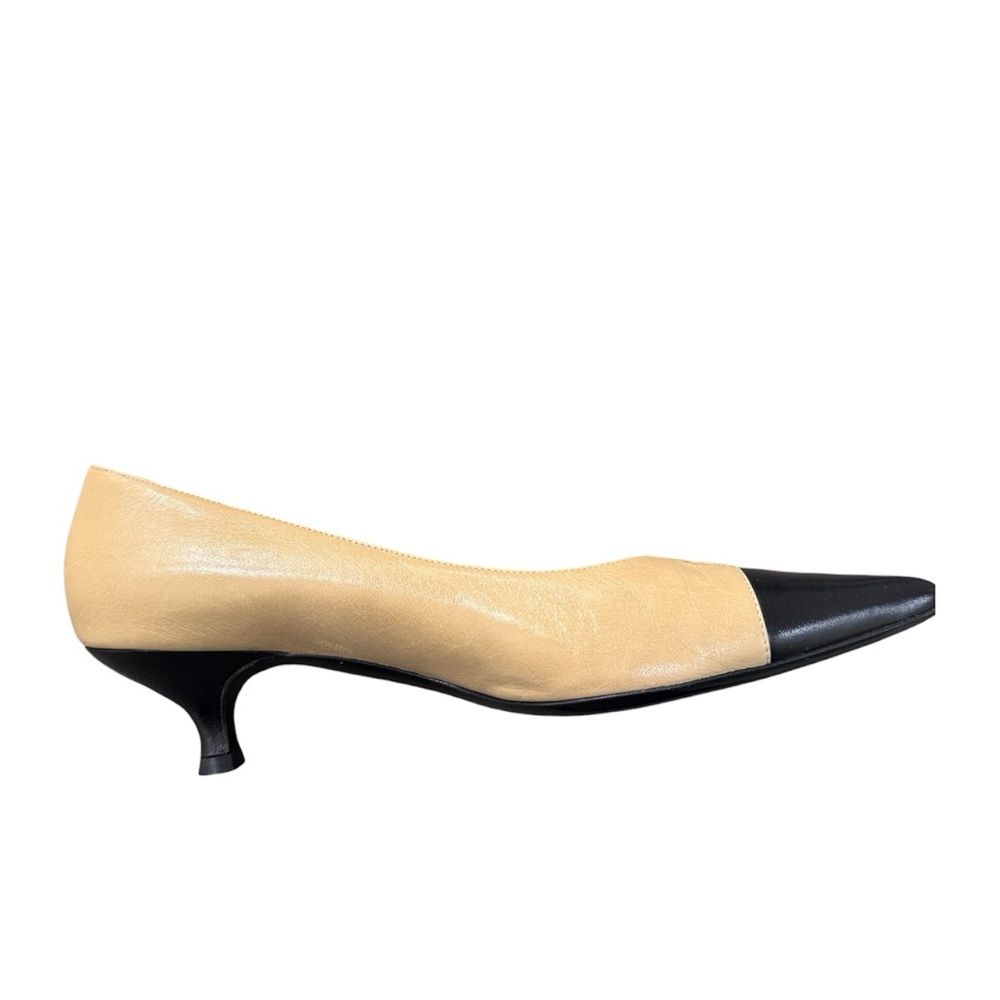 Salvatore Ferragamo Beige and Black Pointed Toe Heels - Picture 11 of 12